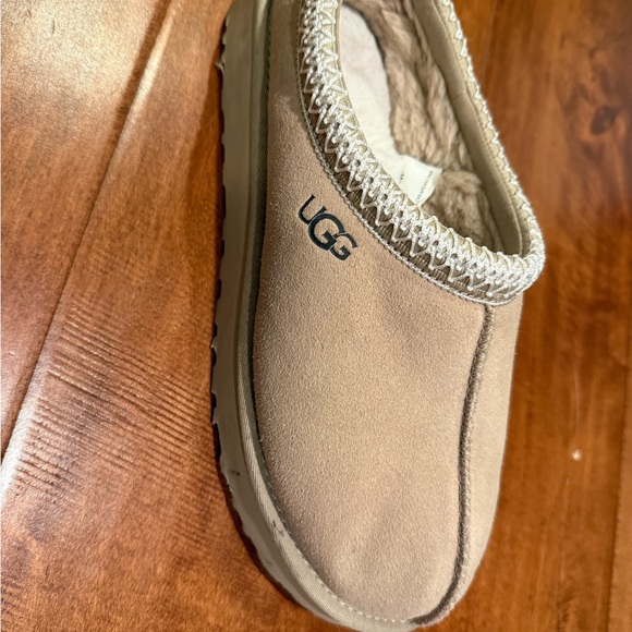 Women’s Ugg Tasman - Picture 3 of 7